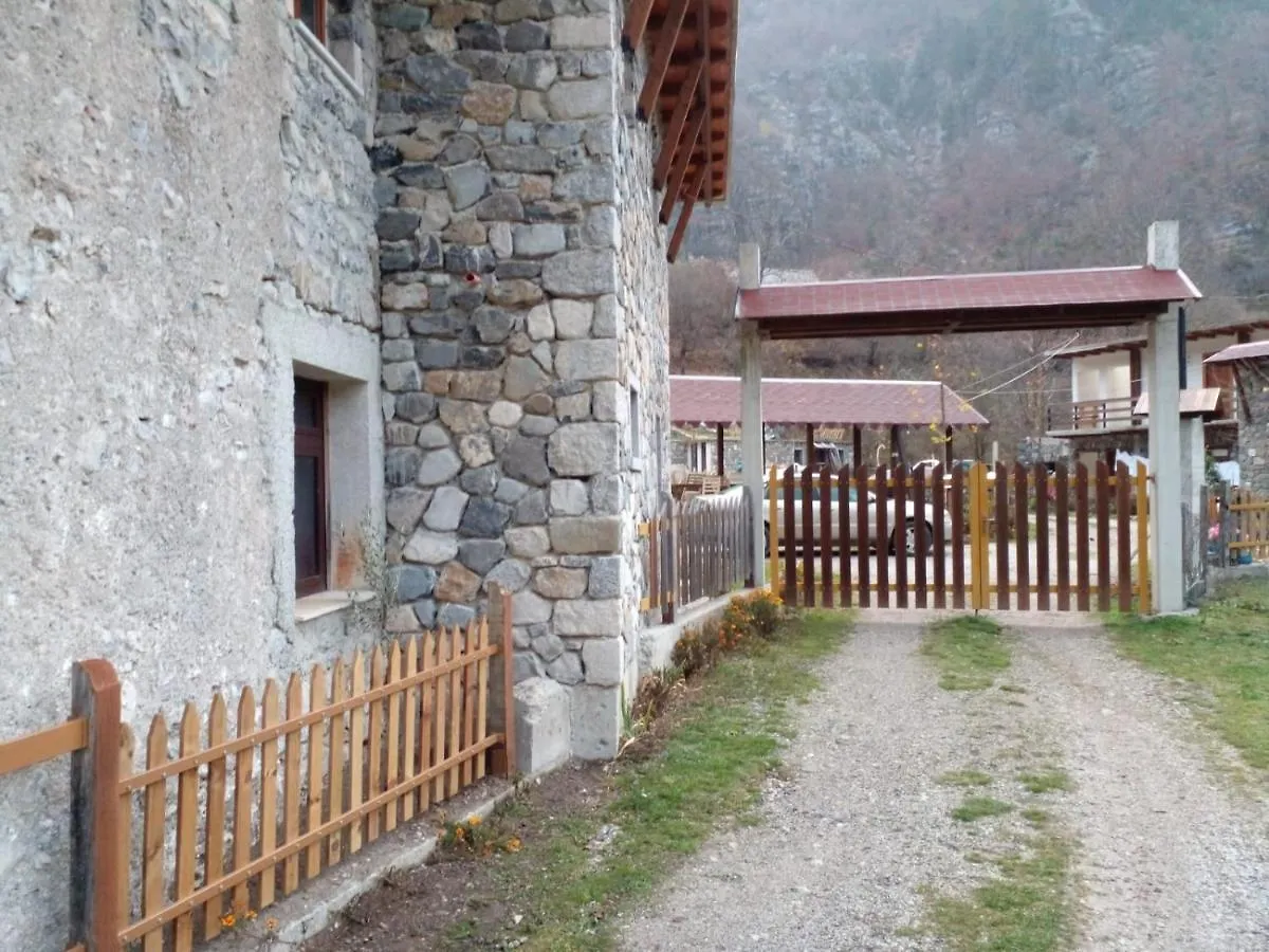 Guest House “ Center Theth “